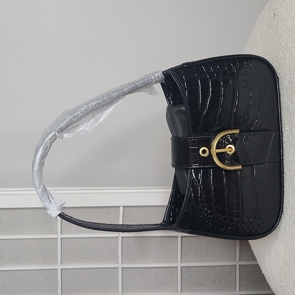 NWT Vince Camuto Barlo Small Shoulder - Picture 6 of 16